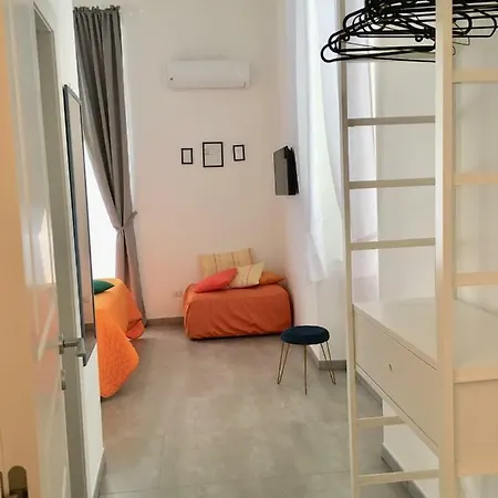 Quartieri Home Holiday Apartamento Nápoles